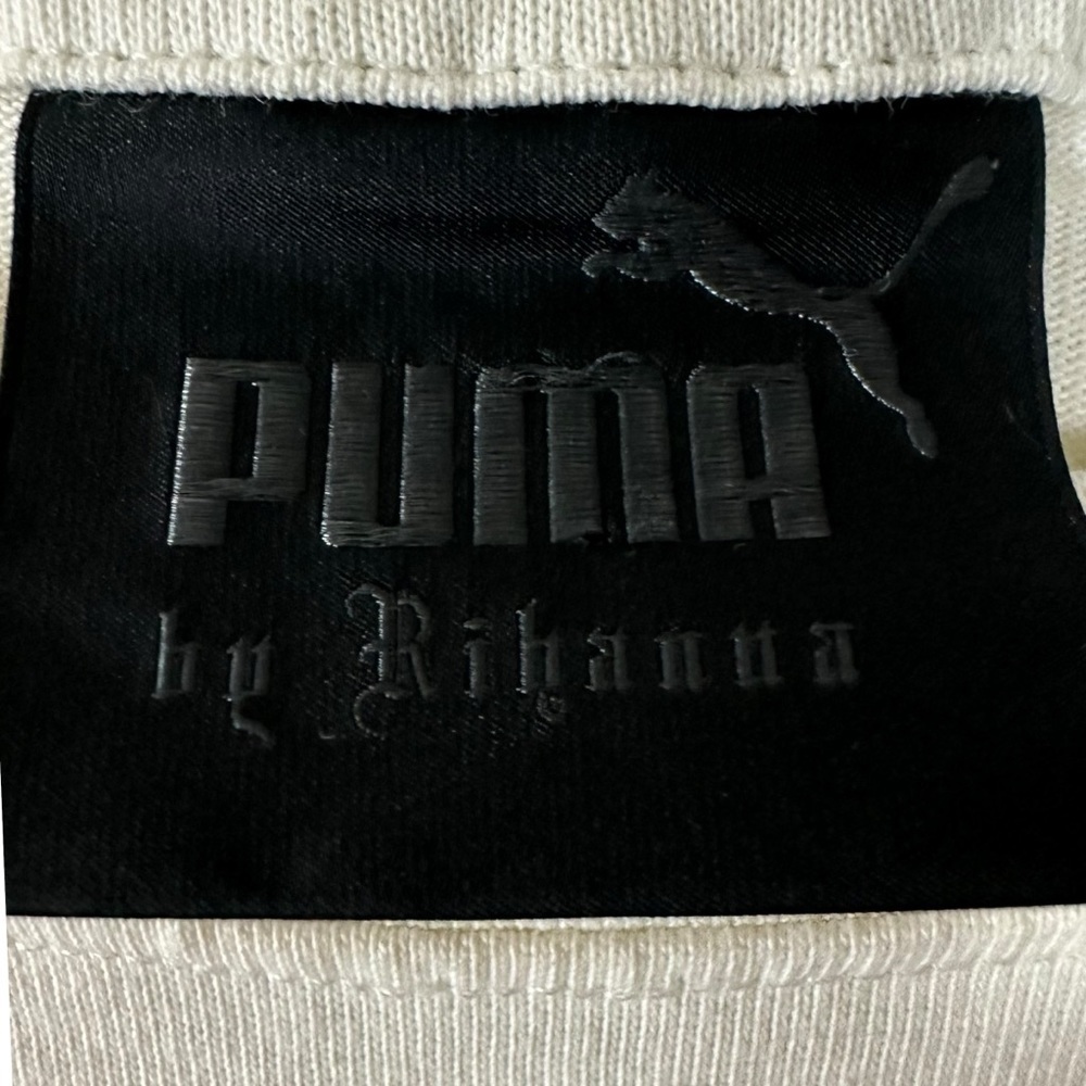 Puma X Fenty University Cropped Vintage Tee in Cream Large Rhianna Baby Tee - Picture 14 of 16
